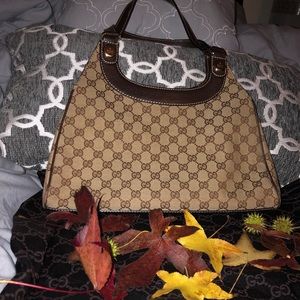 Gucci shoulder bag 💯 authentic